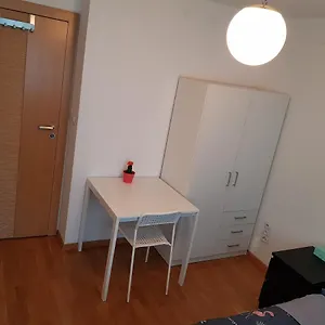  Проживание в семье Mirrorroom Pl Citycenter Польша
