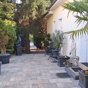 https://ferienhaus-am-auensee.bestleipzighotels.com